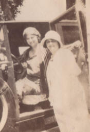 Eva (Cohen) Hirshberg and sister Bessie Cohen